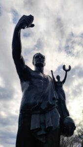 Knoxville Tennessee Torchbearer monument