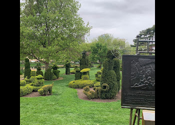 Seurat Sunday Afternoon topiary park in Columbus Ohio - quirky art installation